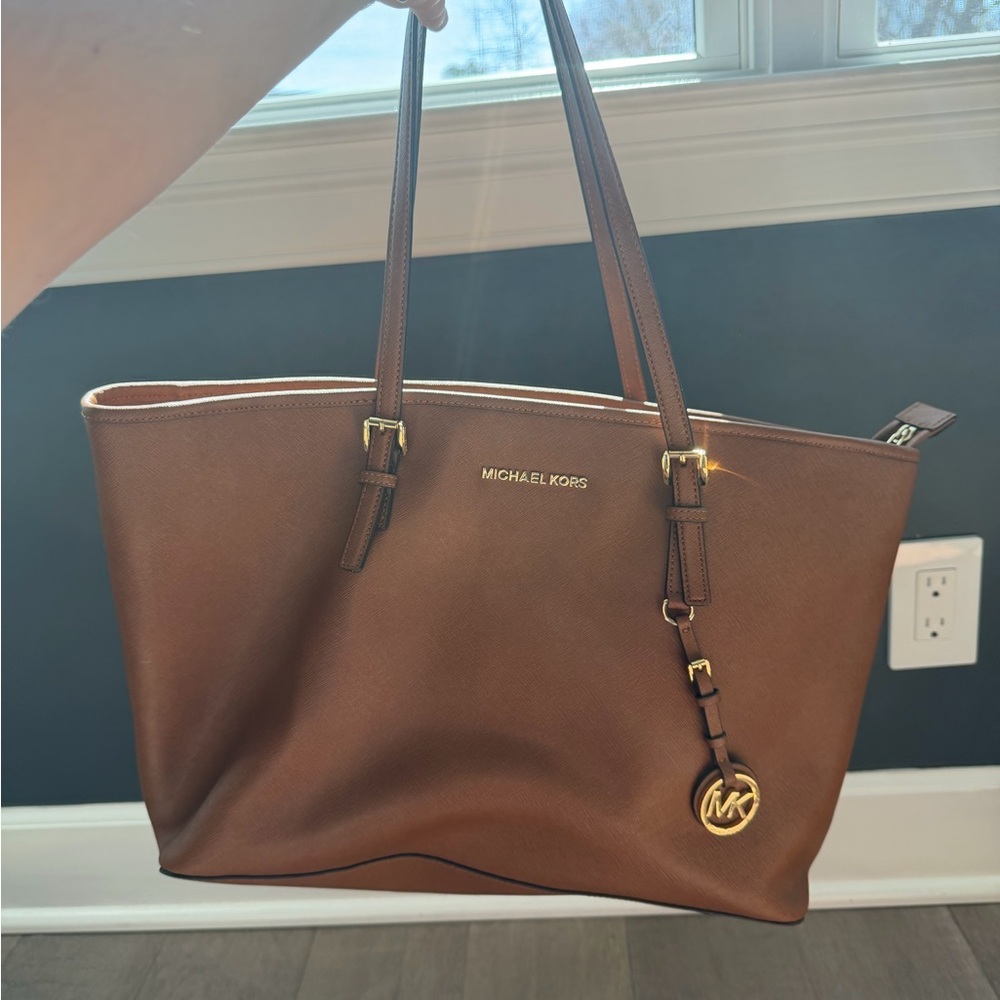 Michael Kors Tan Tote / Laptop Bag - Picture 13 of 15
